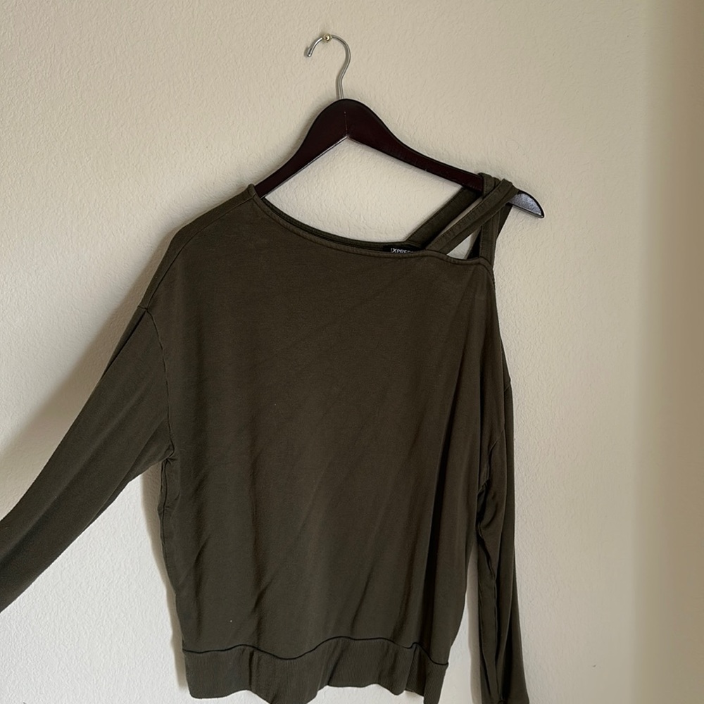 Strappy sleeve sweatshirt